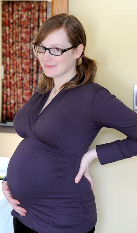 живіт на 31 тижні вагітності фото